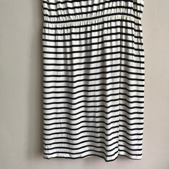 H&M / Back and White Stripe Jersey Style Dress - Picture 4 of 9